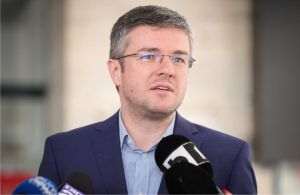 Irineu Darău, ministrul Economiei, Digitalizării, Antreprenoriatului şi Turismului, a declarat: „Până acum, participarea la târgurile internaţionale de turism se făcea pe principiul «primul venit, primul servit». Prin noul ordin se asigură că destinaţiile turistice din România beneficiază de o promovare externă realizată profesionist, pe baza unor criterii clare, transparente şi de performanţă".